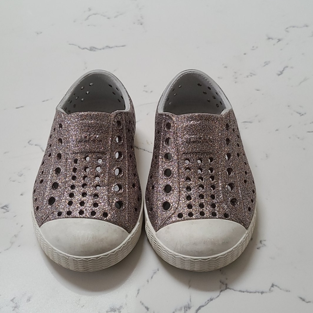 Natives in pewter glitter